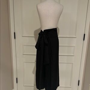 Elegant Black Women's Skirt